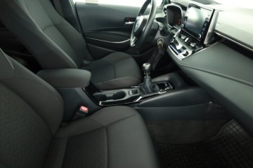 Toyota Corolla XII TS Kombi 1.2 Turbo D-4T 116KM 2021 Toyota Corolla 1.2 Turbo, Salon Polska, zdjęcie 6