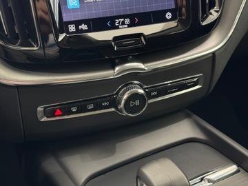 Volvo XC60 II 2022 Volvo XC 60 B4 D Essential / 1 właściciel / Salon, zdjęcie 21