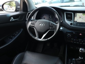 Hyundai Tucson III SUV 1.7 CRDI 115KM 2016 Hyundai Tucson 1.7 CRDi, Skóra, Navi, Klima, zdjęcie 6