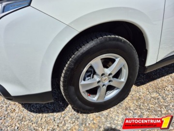 Mitsubishi Outlander III SUV Facelifting 2015 2.0 MIVEC 150KM 2015 Mitsubishi Outlander Oryginalny Przebieg Nawigacja Invite Czujniki Park, zdjęcie 4