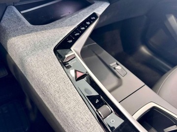 Peugeot 3008 III 2025 Od ręki - Allure e-DCS 1.2 mHEV 145KM / Pakiet Panorama, Bezpieczeństwo, zdjęcie 9