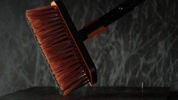 ШИРОКАЯ ЩЕТКА FISKARS QUIKFIT 1001417