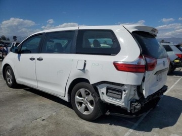 Toyota Sienna III 2017 Toyota Sienna Toyota Sienna L FWD 7-Passenger (Natl) 3.5 Benzyna 296KM, zdjęcie 3