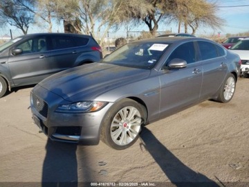 Jaguar XF II 2020 Jaguar XF 25T Prestige 2020 2.0l 2.0 Benzyna 247KM, zdjęcie 1