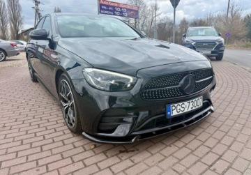 Mercedes Klasa E W213 Limuzyna Facelifting 2.0 E220d 194KM 2021 Mercedes-Benz Klasa E 2.0Cdi AMG Full Led 57.000 km 2.0 Diesel 194KM, zdjęcie 22