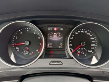 Volkswagen Tiguan II SUV Facelifting 1.5 TSI 150KM 2021 Volkswagen Tiguan 1.5 TSI 150KM Manual FV23 AppConect Pakiet zimowy, zdjęcie 16