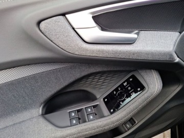 Audi A5 B10 Limousine 2.0 TDI 204KM 2025 Audi A5 Limousine TDI 204KM Quattro S line S tronic AmbienteMatrixLEDKamer, zdjęcie 8