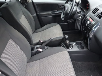 Fiat Sedici 1.6 16v 120KM 2009 Fiat Sedici 1.6, Salon Polska, 4X4, Klima, zdjęcie 8