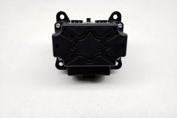 KNOFLÍK ŘÍZENÍ NAVIGACE MERCEDES-BENZ E (W212) A2129007619 2.1L