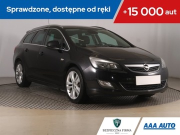 Opel Astra J Sports Tourer 1.7 CDTI ECOTEC 110KM 2011 Opel Astra 1.7 CDTI, Klima, Klimatronic, Tempomat