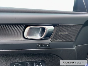 Volvo XC40 Crossover Facelifting 2.0 B4 197KM 2022 Volvo XC 40 Volvo XC40 PLUS Bright B4 (197 + 14KM), zdjęcie 16