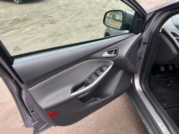 Ford Focus III Kombi 1.0 EcoBoost 125KM 2012 Ford Focus 1.0 EcoBoost STart-Stopp-System Trend 125KM 2012r, zdjęcie 11