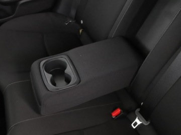 Honda Civic X Hatchback 5d 1.0 VTEC TURBO 126KM 2019 Honda Civic full LED navi klima auto grzane fotele, zdjęcie 36