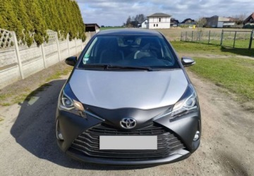 Toyota Yaris III Hatchback 5d Facelifting 2017 1.5 Dual VVT-iE 111KM 2019 Toyota Yaris Toyota Yaris 1.5 20th Anniversary CVT 1.5 Benzyna 111KM, zdjęcie 8