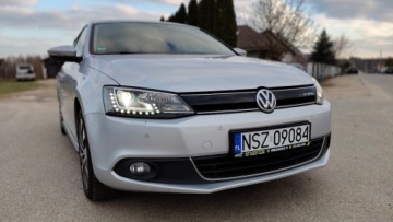 Volkswagen Jetta VI Sedan Facelifting 1.4 TSI 150KM 2014 Volkswagen Jetta VW Jetta 1.4 TSI 150KM Hybryda Zarejestrowana 1.4