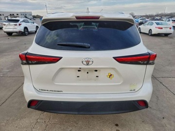 Toyota Highlander III 2021 Toyota Highlander XLE 2021 3.5 Benzyna 295KM, zdjęcie 2
