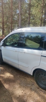 DVEŘE LEVÉ FORD TOURNEO COURIER EU 2016