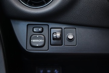 Toyota Yaris III Hatchback 5d Facelifting 2017 1.5 Dual VVT-iE 111KM 2018 Toyota Yaris 1.5 Dual VVT-i, Salon Polska, zdjęcie 20