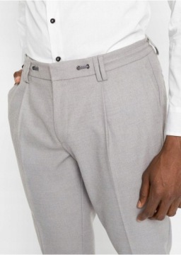 Bonprix КОСТЮМ МУЖСКИЙ 4 ШТ. 50