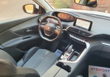 Peugeot 3008 II Crossover 1.2 PureTech 130KM 2018 Peugeot 3008 Kamera Bezwypadkowy Serwis GetHelp 1.2 Benzyna 130KM, zdjęcie 3