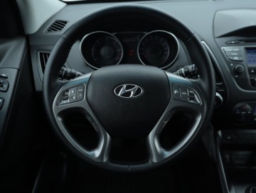 Hyundai ix35 SUV Facelifting 1.7 CRDi 115KM 2014 Hyundai ix35 1.7 CRDi, Skóra, Xenon, Bi-Xenon, zdjęcie 19