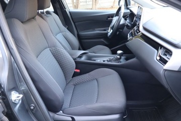 Toyota C-HR I Crossover Facelifting 1.8 Hybrid 122KM 2022 Toyota C-HR 1.8 Hybrid, Serwis ASO, Automat, zdjęcie 8