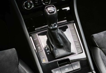 Skoda Superb III Liftback 2.0 TDI 190KM 2018 Skoda Superb Style Pakiety, Bi-Xenon, ACC, Kamera, GPS, Podgrzewane 4 fot, zdjęcie 19