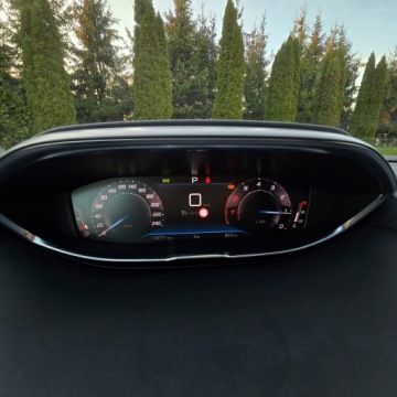 Peugeot 5008 II Crossover Facelifting 1.2 PureTech 130KM 2021 Peugeot 5008 II 1.2 Benzyna 130KM 7 foteli, Serwis, zdjęcie 34