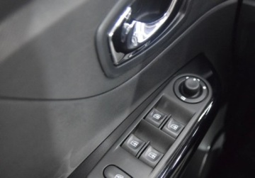 Renault Captur I Crossover 1.2 TCe EDC 120KM 2014 Renault Captur Automat _ Kamera cofania _ Alusy _ 1.2 Benzyna 120KM, zdjęcie 23