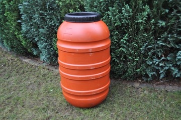 Бочка 200-220л, чистая, еда, вода.