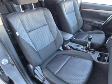 Mitsubishi Outlander III SUV Facelifting 2.0 SOHC MIVEC 150KM 2014 Mitsubishi Outlander 2.0i, 150KM, Tempomat, Hak,, zdjęcie 23