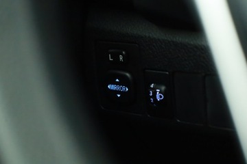 Toyota Auris II Hatchback 5d Facelifting 1.33 Dual VVT-i 99KM 2017 Toyota Auris 1.3 Dual VVT-i, Salon Polska, Klima, zdjęcie 12