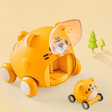 Отодвинуть игрушечные машинки, маленькие миниатюрные фрикционные