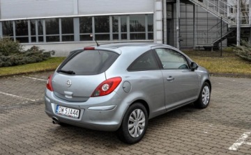 Opel Corsa D Hatchback 1.4 Twinport ECOTEC 100KM 2011 Opel Corsa 1,4 LPG Lift 2011 r. 1.4 BenzynaLPG 100KM, zdjęcie 3