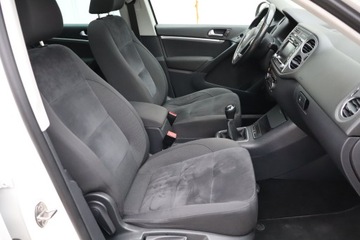 Volkswagen Tiguan I SUV Facelifting 1.4 TSI BlueMotion 160KM 2012 VW Tiguan 1.4 TSI, Klima, Klimatronic, Tempomat, zdjęcie 8
