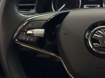 Skoda Scala Hatchback 1.5 TSI 150KM 2023 Skoda Scala Ambition CarPlayAndroid Auto LED Czujniki parkowania 1.5, zdjęcie 19