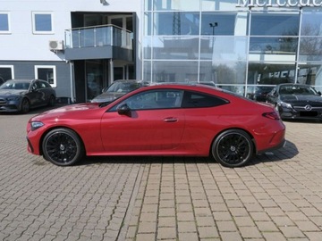 Mercedes CLE Coupe 2.0 300 258KM 2025 MERCEDES-BENZ CLE 300 4-Matic AMG Line 2.0 (258KM) 2025, zdjęcie 1