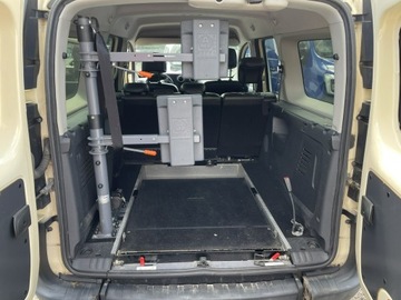 Mercedes Citan W415 Tourer 1.5 111 CDI 110KM 2017 Mercedes Citan Tourer Niepełnosprawnych inwalida, zdjęcie 3