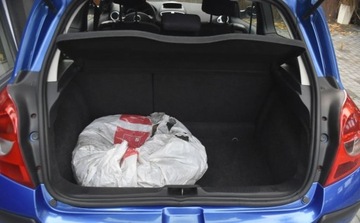 Renault Clio III Hatchback 5d 1.6 i 16V 88KM 2005 Renault Clio Renault Clio 1.6 16V Exception 1.6 BenzynaLPG 88KM, zdjęcie 8