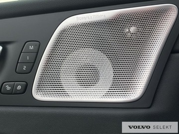 Volvo XC60 II 2025 Volvo XC 60 FV23% B5B Ultra Black Edition Full-LED, zdjęcie 31