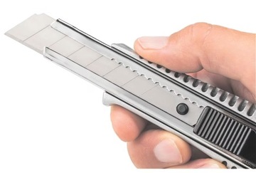 НОЖ ДЛЯ ОБОЕВ МЕТАЛЛИЧЕСКИЙ НОЖ 18 ММ СЛОМАННОЕ ЛЕЗВИЕ