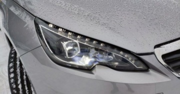 Peugeot 2015 Peugeot 308 1.2i 131 kM Navi Temp LED Kamera Panorama Bluetooth Serwis GWA, zdjęcie 8