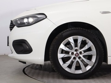 Fiat Tipo II Hatchback 1.6 MultiJet 120KM 2017 Fiat Tipo 1.6 MultiJet, Automat, Navi, Klima, zdjęcie 14