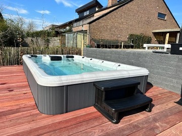 Swimspa, спа-центр для плавания, гидромассажная ванна в саду, джакузи 390x228
