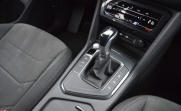 Volkswagen Tiguan II SUV Facelifting 2.0 TDI 150KM 2021 Volkswagen Tiguan 2,0 TDI DSG FULL LED MATRIX Kamera Nawigacja 2.0 Diesel, zdjęcie 15