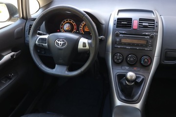 Toyota Auris II Hatchback 5d Dual VVT-i 100 99KM 2013 Toyota Auris 1.3 Dual VVT-i, Salon Polska, Klima, zdjęcie 6