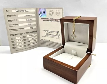 ZŁOTA ZAWIESZKA WISIOREK 375 ROMB KWADRAT Z DIAMENTAMI 0,20CT CERTYFIKAT 9