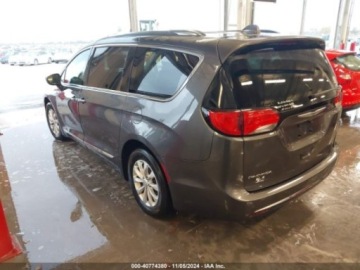 Chrysler Pacifica II 2018 Chrysler Pacifica Chrysler Pacifica Touring L 3.6 Benzyna 287KM, zdjęcie 4