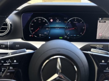 Mercedes Klasa E W213 Limuzyna Facelifting 2.0 220d 200KM 2023 Mercedes-Benz E 220 AMG Line/4Matic/Highbeam/MBUX/, zdjęcie 13