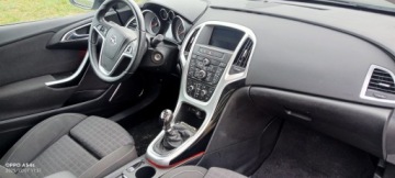 Opel Astra J GTC 1.4 Turbo ECOTEC 140KM 2014 Opel Astra GTC 1,4 turbo benzyna 2014, zdjęcie 11